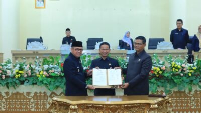 Pj. Bupati Tulang Bawang Hadiri Rapat Paripurna DPRD: Pengesahan Perubahan Susunan Perangkat Daerah dan APBD 2024