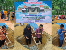 Peletakan Batu Pertama Pembangunan Masjid Raudhatul Jannah di Kampung Dwi Warga Tunggal Jaya