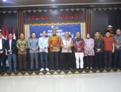Dandim 0426 TB, Didampingi Ketua Persit KCK, Hadiri Malam Pisah Sambut Kapolres Tuba