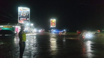 Sat Lantas Polres Tulang Bawang Barat Turun Ke Jalanan Laksanakan Patroli Blue Light Untuk Ciptakan Rasa Aman di Malam Hari